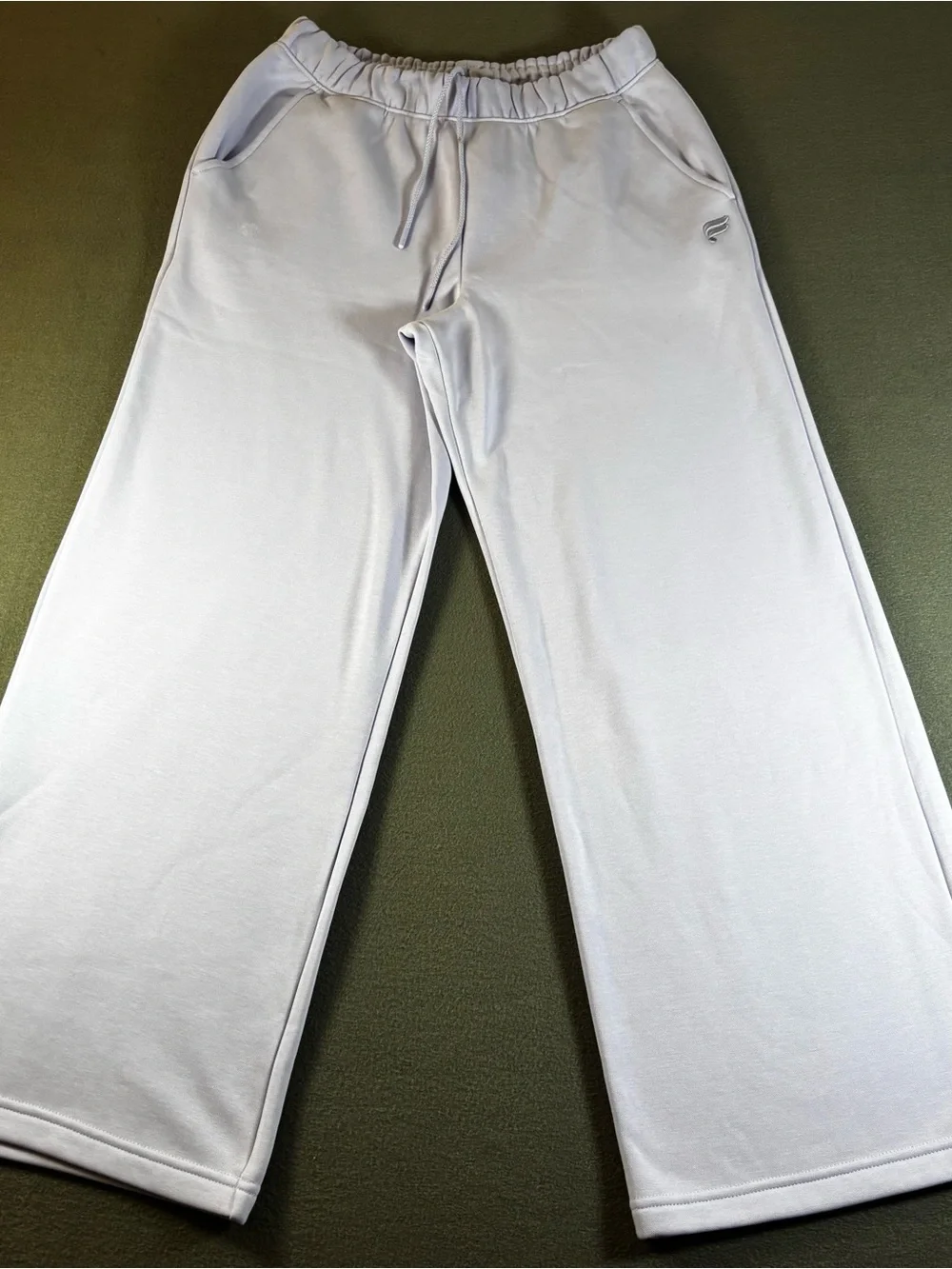 FABLETICS Cozy Fleece Wide Leg Sweatpant in Lilac- Size Small - Picture 5 of 13